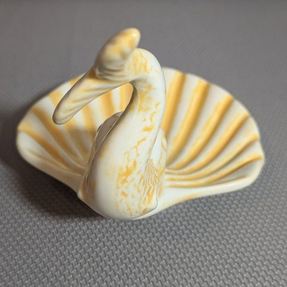VTG Holland Mold 1974 Signed Ceramic Koi Fish Scallop Shell Soap Trinket Dish